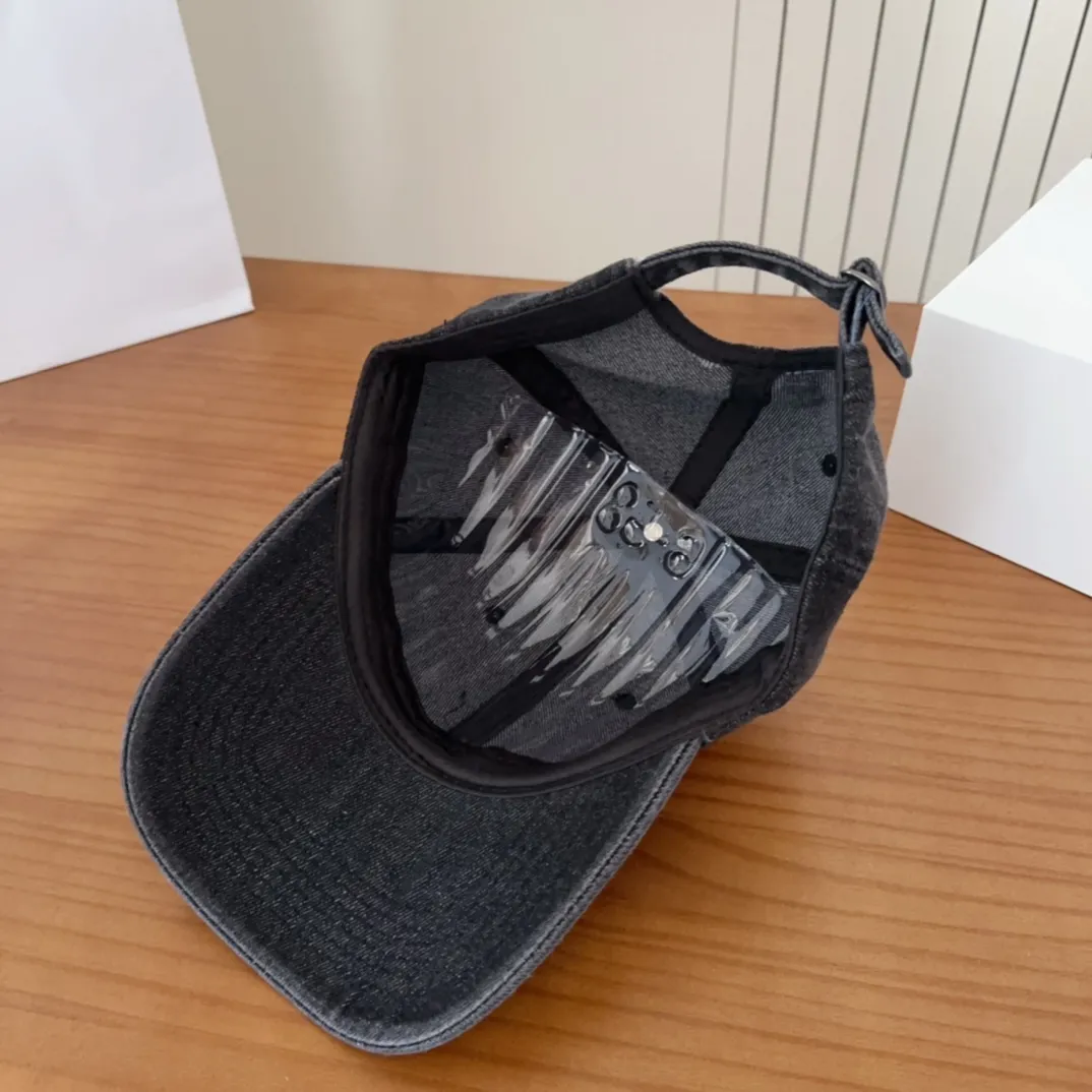 💰60 Chrome Hearts 💓Early spring Korean style fashion retro distressed hole hat wear design versatile baseball cap peaked cap